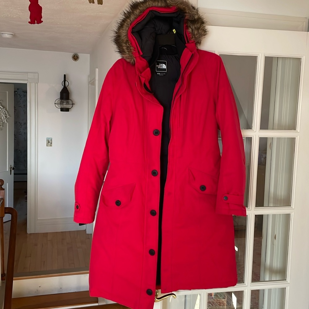 North Face WARM, beautiful red coat